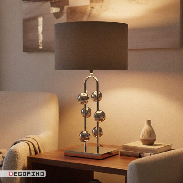 آباژور رومیزی مدرن مدل توپی نقره ای در دکوراسیون اتاق