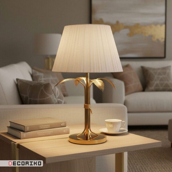 آباژور رومیزی طلایی مدل نخل با شید کرم در دکوراسیون اتاق