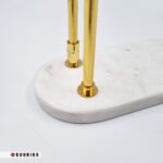 جزئیات اتصال پایه طلایی استند حوله به سنگ