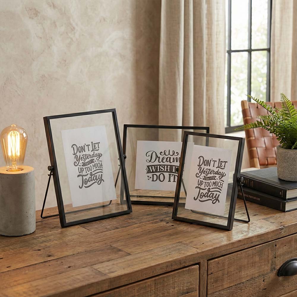 قاب عکس ساده فلزی رنگ مشکی مات قاب عکس رومیزی فلزی مشکی مدرن با پایه، مناسب دکور میز کنسول.