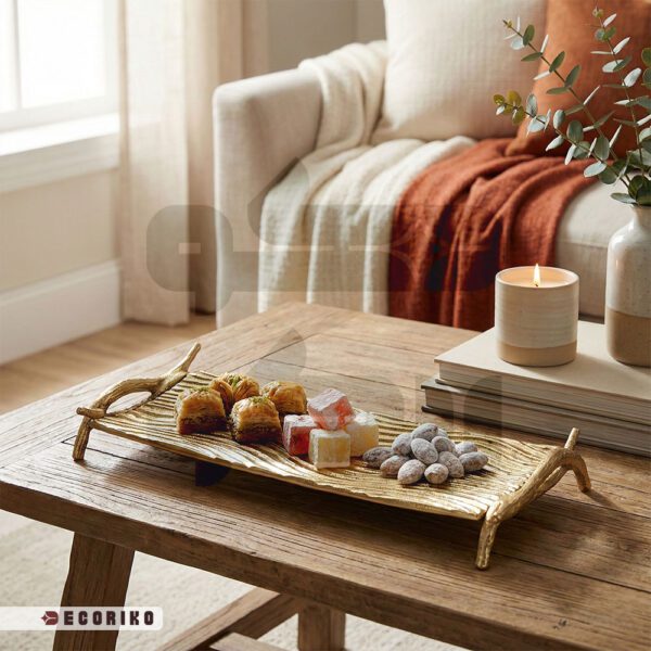 سرو شیرینی و باقلوا در دیس رولت خوری طلایی شیک