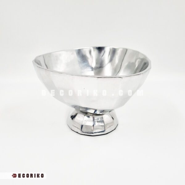 شکلات خوری آلومینیومی سیلور پایه دار با طراحی چند وجهی مدرن