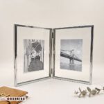 قاب عکس رومیزی فلزی نقره‌ای کتابی سایز 16 در 21
