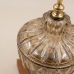 نمای زاویه بالای شیارها و طرح درب بلوری شکلات خوری هور