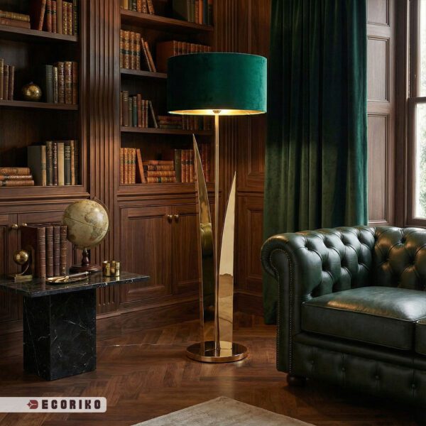 آباژور ایستاده استیل طلایی با کلاهک مخمل سبز یشمی در دکوراسیون کتابخانه کلاسیک