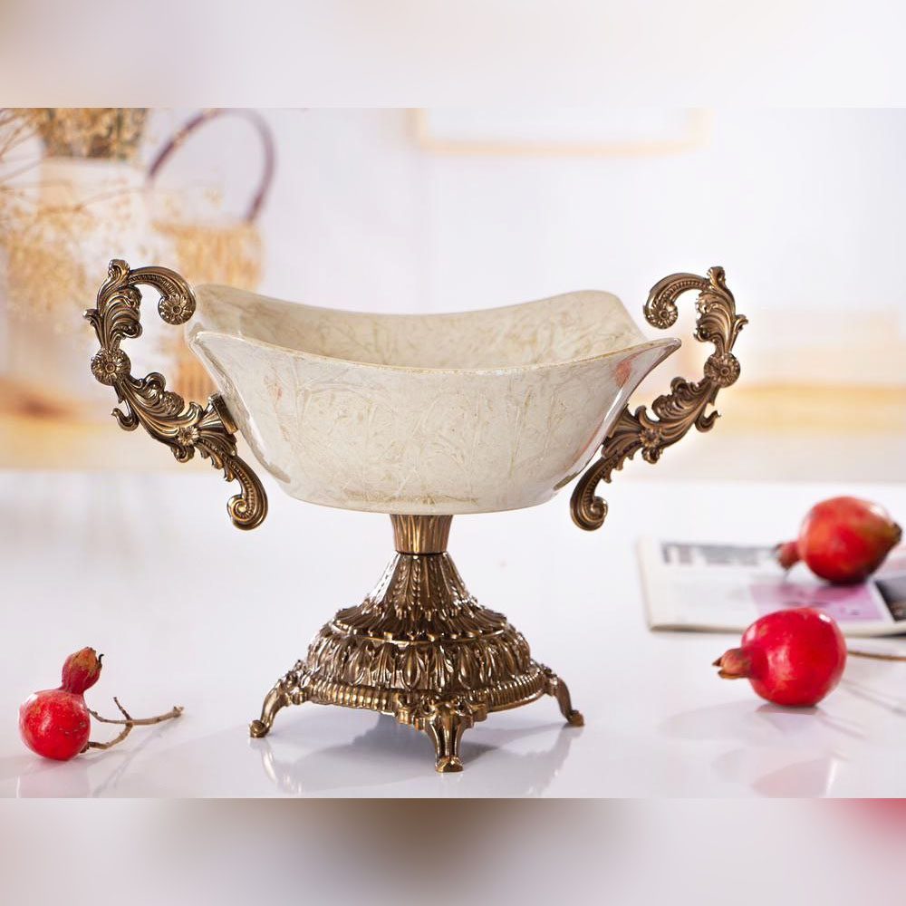 آجیل خوری پایه دار آنتیک مدل ماربل با دسته‌های فلزی کار شده و کاسه مستطیلی