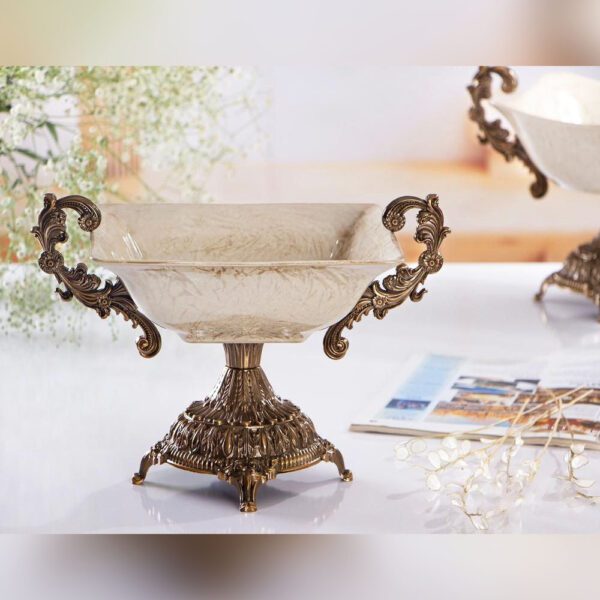 کاسه مربع پایه دار آنتیک طرح ماربل با دسته‌های فلزی حکاکی شده