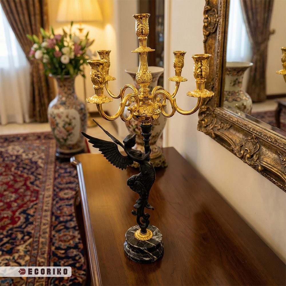 شمعدان ۵ شعله طلایی طرح فرشته ایستاده روی پایه سنگی مرمر